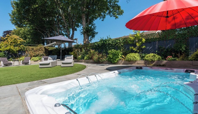 Heated Pool in Spacious Family Friendly Luxury