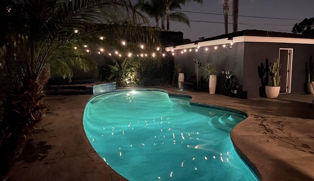 HEATED POOL & JACUZZI, QUIET, AIRY SPA LIKE BACKYARD, NEAR NEWPORT BEACH