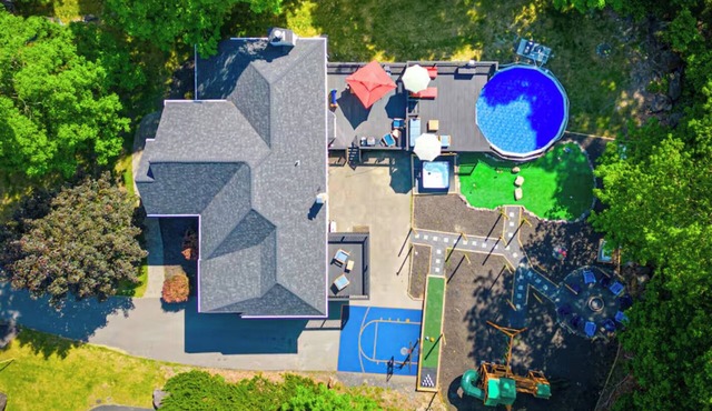 Heated Pool, Mini Golf, Bowling, Hot Tub, GameRoom