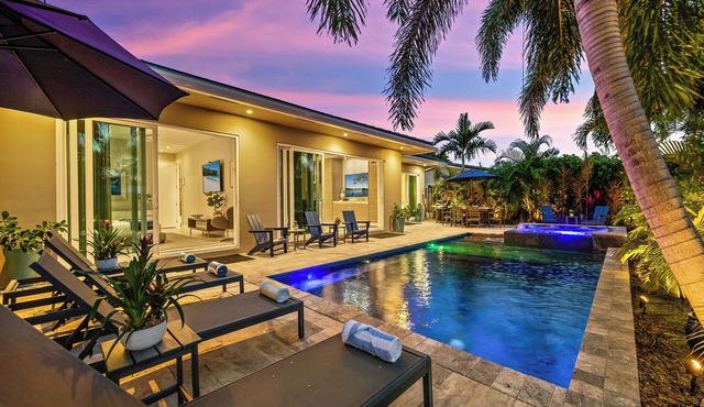 Heated Pool, Modern Spacious Waterway Home Offering Comfort, Style & Total Relaxation!
