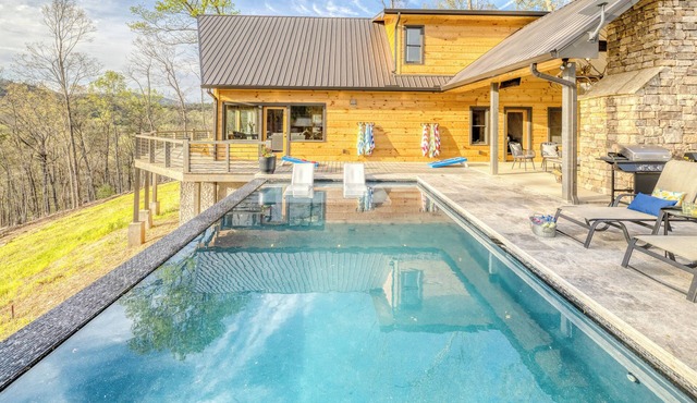 Heated Pool * MTN Views * Fireplace * Hot Tub