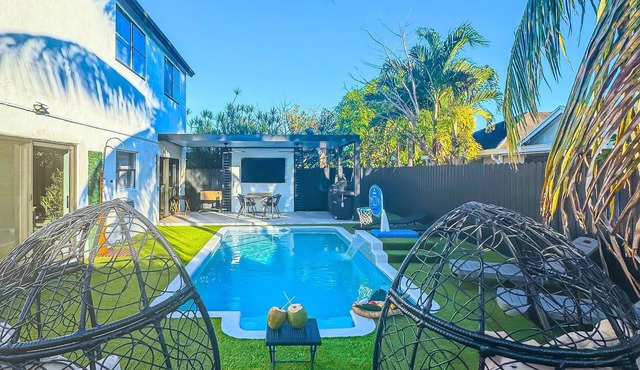 Heated Pool Oasis 12 Guests Midway Keys & Miami