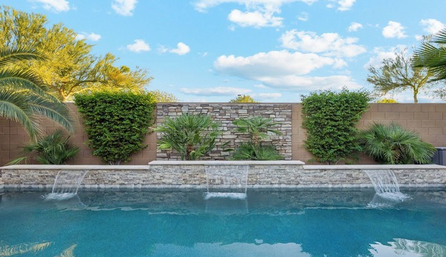 Heated pool optional, 3BR 3BA, San Tan Retreat. Great location!