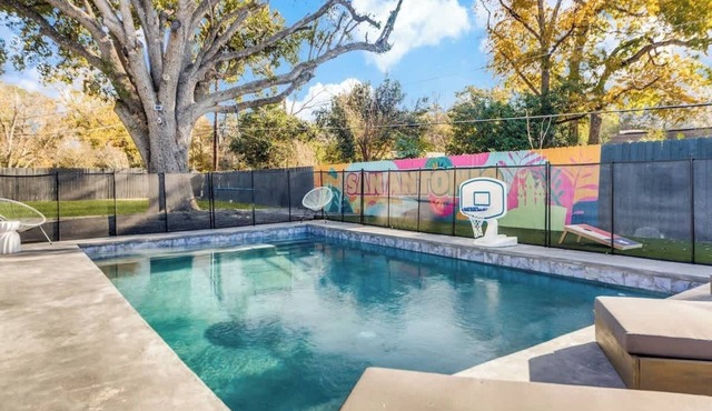 Heated Pool + Outdoor Theater | Sleeps 16 w/Games