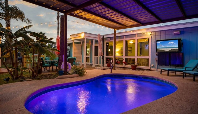 Heated Pool, Pet Friendly, Beach Bungalow