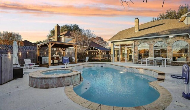 ❤ Heated pool, Private Gym, Gaming room & Pizza oven-Your perfect Vacation ❤