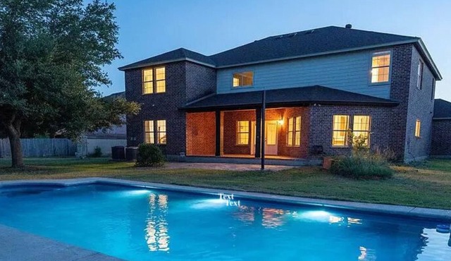 ♥Heated Pool Private♥ Heated Spa ♥ 5000 sft ♥2 acre Yard☀ Secluded Countryside