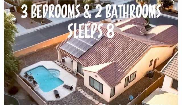 Heated Pool, Sleeps 8, Bikes, BBQ, LOTS of Games!