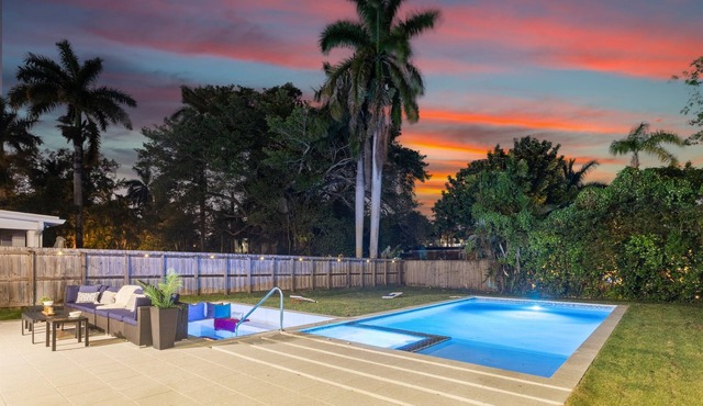 Heated Pool! Spa! Firepit! BNR Vacation Rentals