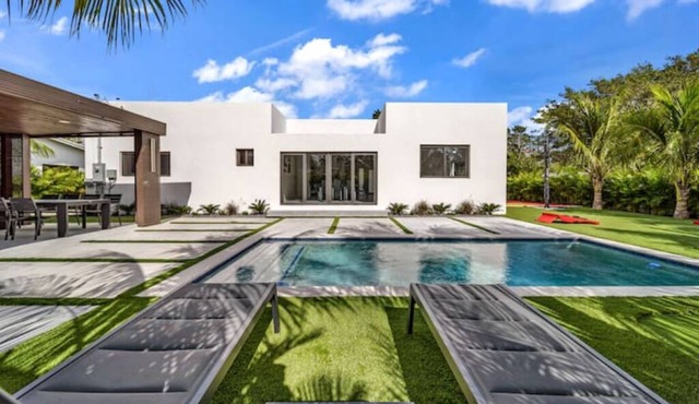 Heated Pool Villa 4BR Basketball BBQ