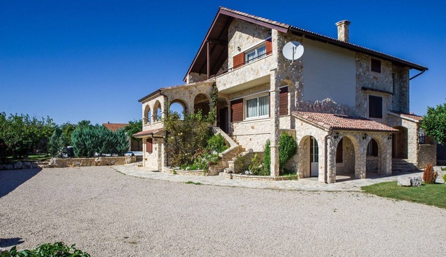 Heated Pool Villa near Sibenik