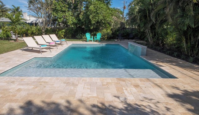 Heated Saltwater Pool, Spacious home, Close to Altantic Ave & Beach!