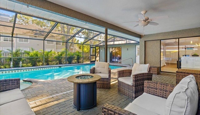 Heated Saltwater Pool & Spa l Family Friendly l Near Beaches & Clearwater