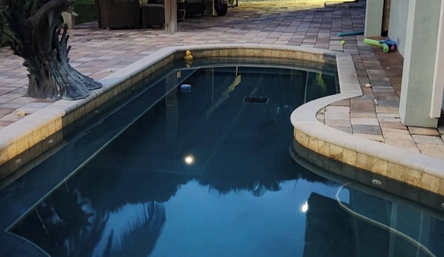Heated Saltwater Pool-Private-Close to Beach - Sunset Haven House