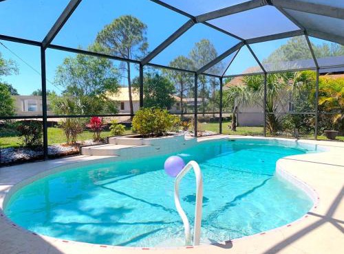 Heated Saltwater Pool