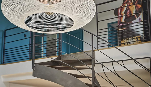 Heated swimming pool, jacuzzi, mountain view, 5 min. beach & St Jean de Luz. 5*