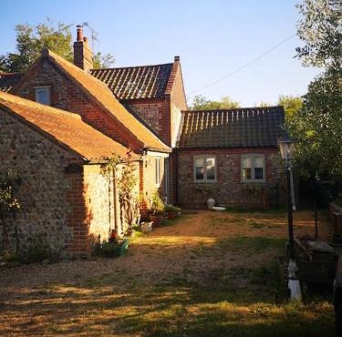 Heath Cottage Lower Southrepps north Norfolk