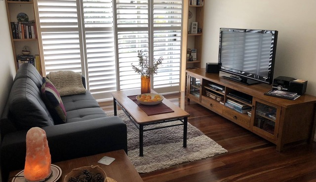 Heathcote Views with wifi , spabath & carport