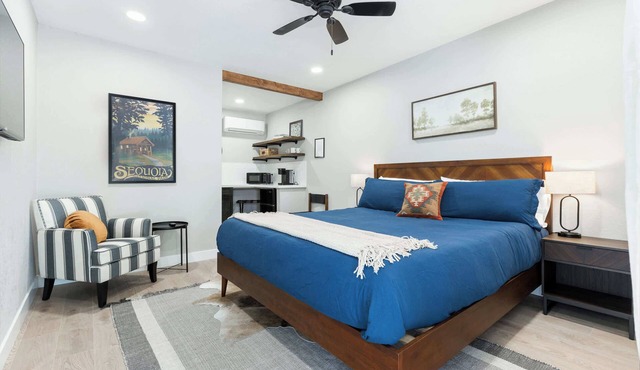 Heather RM4 Sequoia Motel AC, WiFi, Pool
