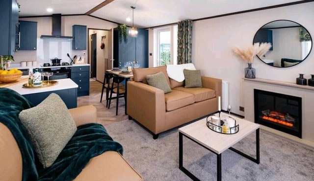 Heather William Lodge in Woodhall Spa. Perfect for Couples, Families, and Pets!