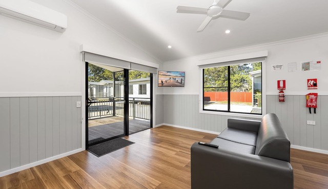 Heatherbrae Holiday Village