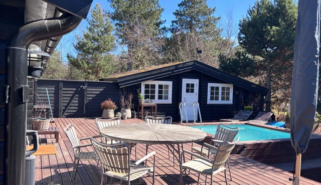 Heatherhill - Sleeps 8 - Pool - Unique nature - Family friendly