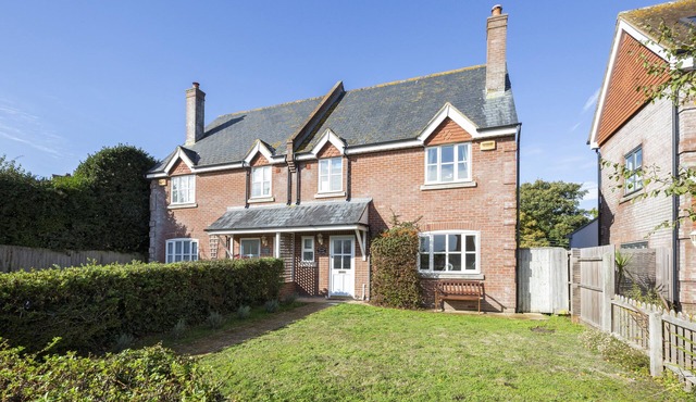 Heathlands, Studland, Sleeps 6 & baby