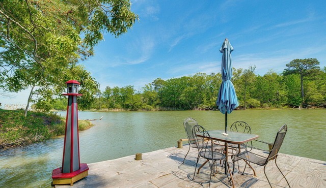 Heathsville Home w/Sunroom < 10 Mi to Beach!