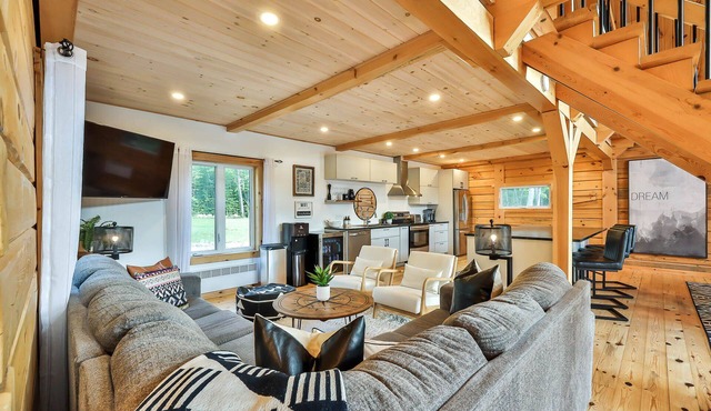 Heaven 47 - Cottage with Hot Tub & Huge Games Room