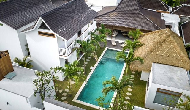 Heaven 5 BR Pool Villa Seminyak near the beach