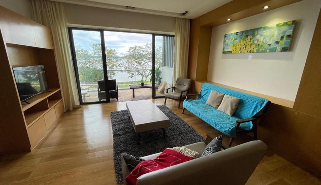 Heaven in the City 2 beachfront condo