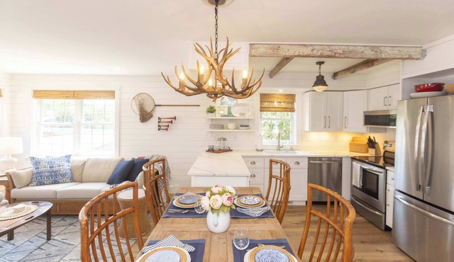 Heaven on Earth! 2 BDR Fontana Flat, Walk to Lake