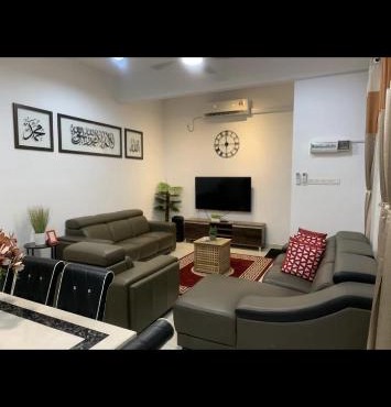 Heaven Republic Homestay Taman Sri Pulai