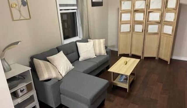 Heaven Retreats Cozy & Rest Room