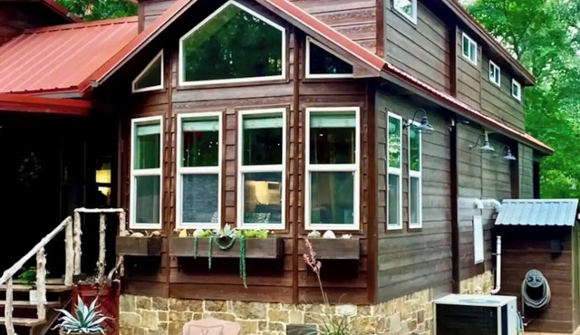 Heavenly Escape into the Forest- Tiny Home at Allen Acres Resort