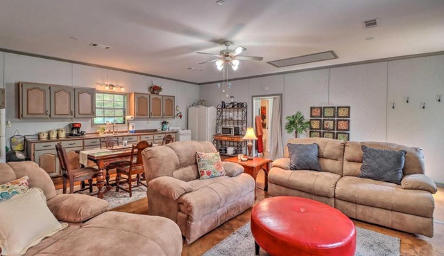 Heavenly Heber Springs Hideaway Fish and Hike!