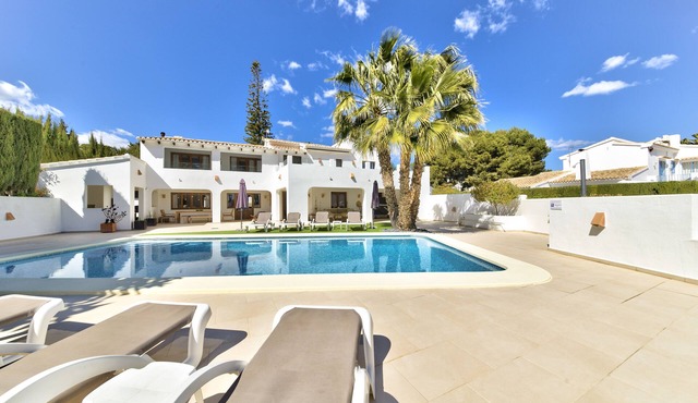 Heavenly, Luxury family villa for 10 guests in Moraira
