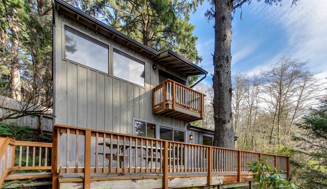 Heavenly Ocean/River View Home w/Deck, Serene Surroundings, & Free WiFi