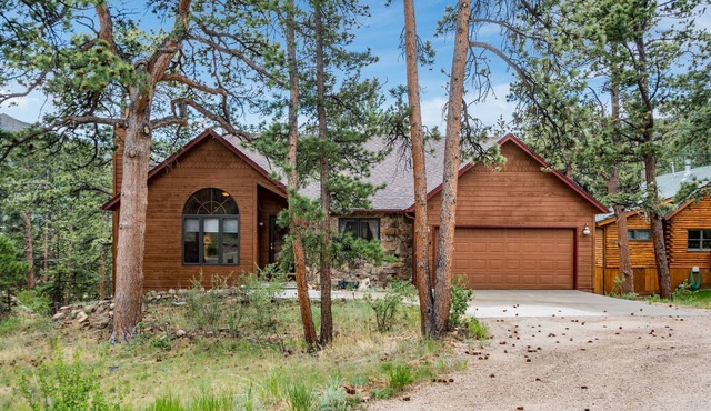 Heavenly Pines - Gorgeous Vacation Home - Private Hot Tub - 20-NCD0035