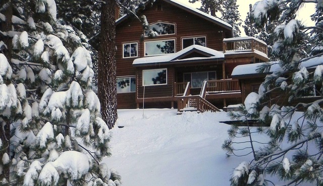 Heavenly Valley North stunning home. Minutes to lifts and casinos.