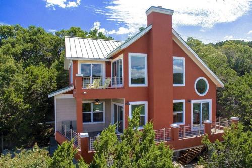 Heavenly Waterfront Retreat - Boat dock, DEEP cove