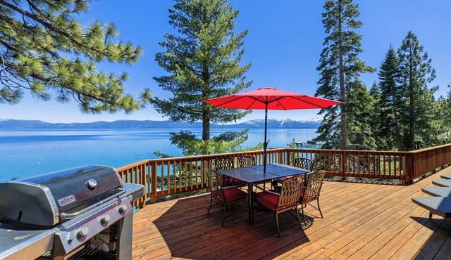 Heavenly Waters - Luxe Newly Remodeled Tahoe Lakefront Home with Stunning Views and Chef's Kitchen