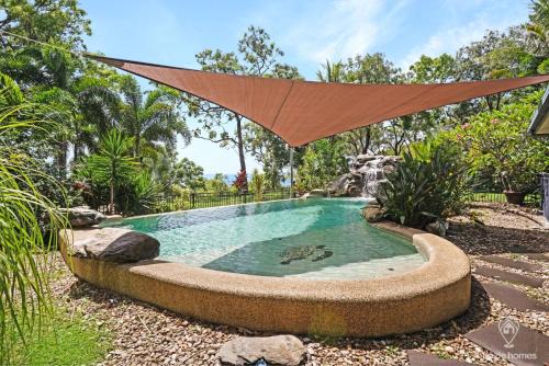 Heavens Gates - Privacy Near Ellis Beach