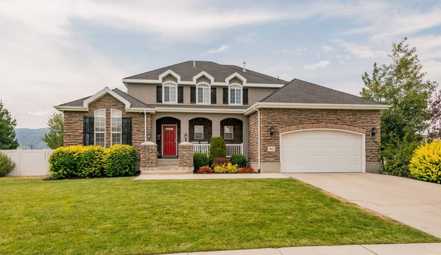 Heber City Family Vacation Home, 10 Minutes to the Deer Valley Gondola.