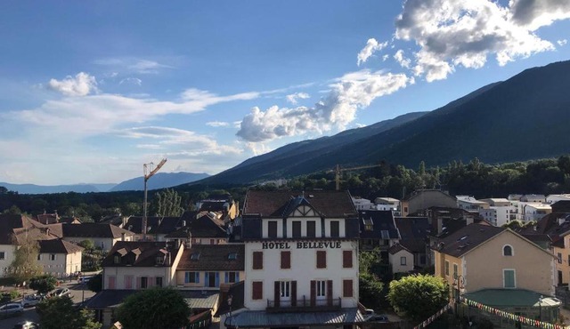 HeberGeneve : Balcon sur le Jura