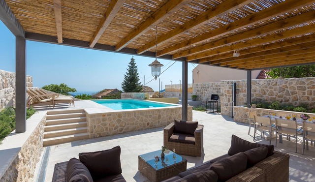 Hedera Estate, Villa Hedera Viii