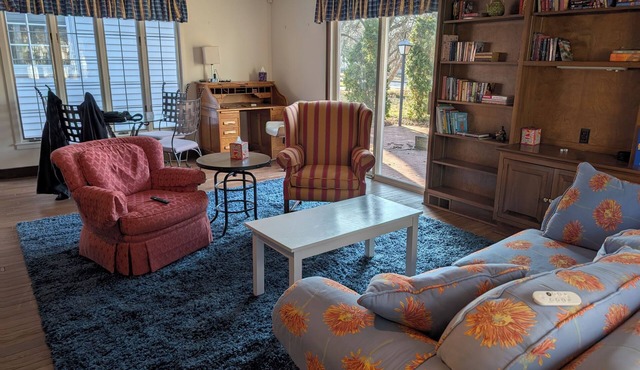 Heidi House-Close to everything 4-bedroom house in delightful Decatur