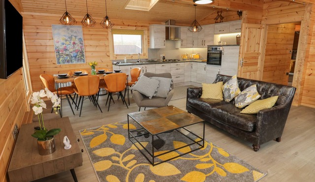 Height End Farm Log Cabin