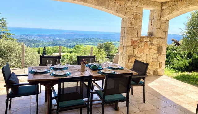 Heights of Vence, panoramic sea view, heated swimming pool, Spacious Home 5*