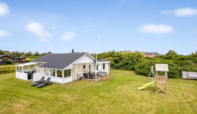 "Hejdi" - 650m from the sea by Interhome